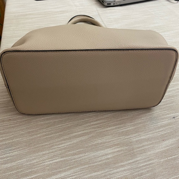 Aldo Pentir Beige Shoulder Handbag Crossover Convertible w/Matching Coin Purse - Picture 12 of 15